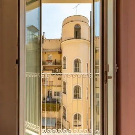 Heavenly Trevi Luxury 度假居 *