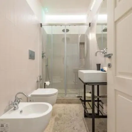 Heavenly Trevi Luxury Rom